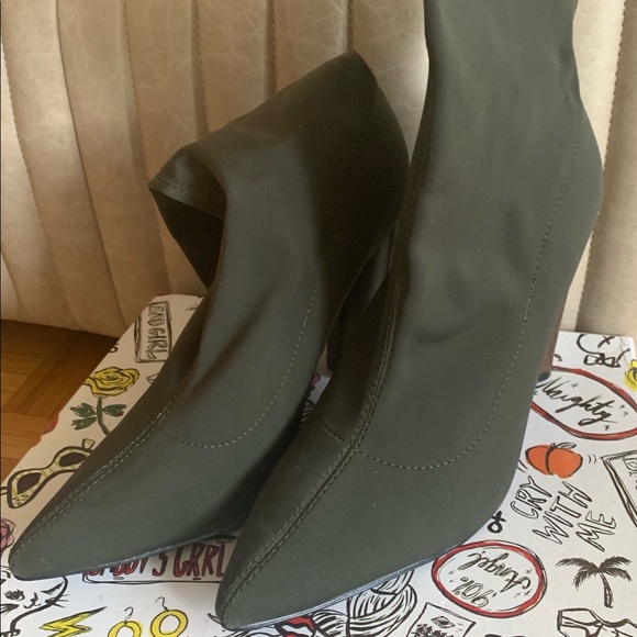 Neoprene, Olive Green, Pointed Toe Booties. - Picture 3 of 4